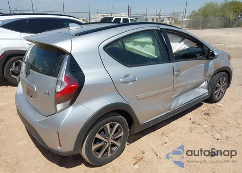2018 Toyota Prius C Two z USA, uszkodzony, nr VIN JTDKDTB31J1608661